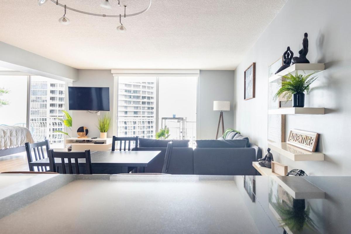 Brickell Center W/city & Bay View + Free Parking! * Miami