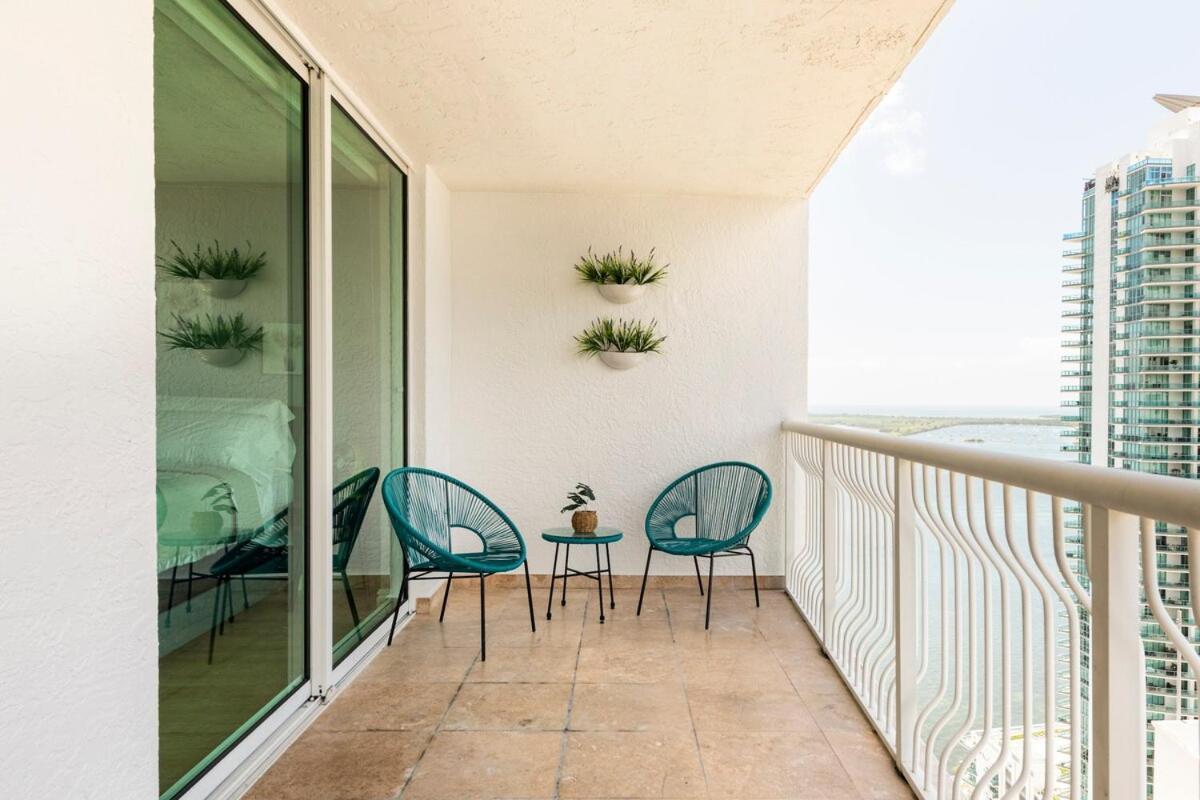 Brickell Center W/city & Bay View + Free Parking! Apartment Miami