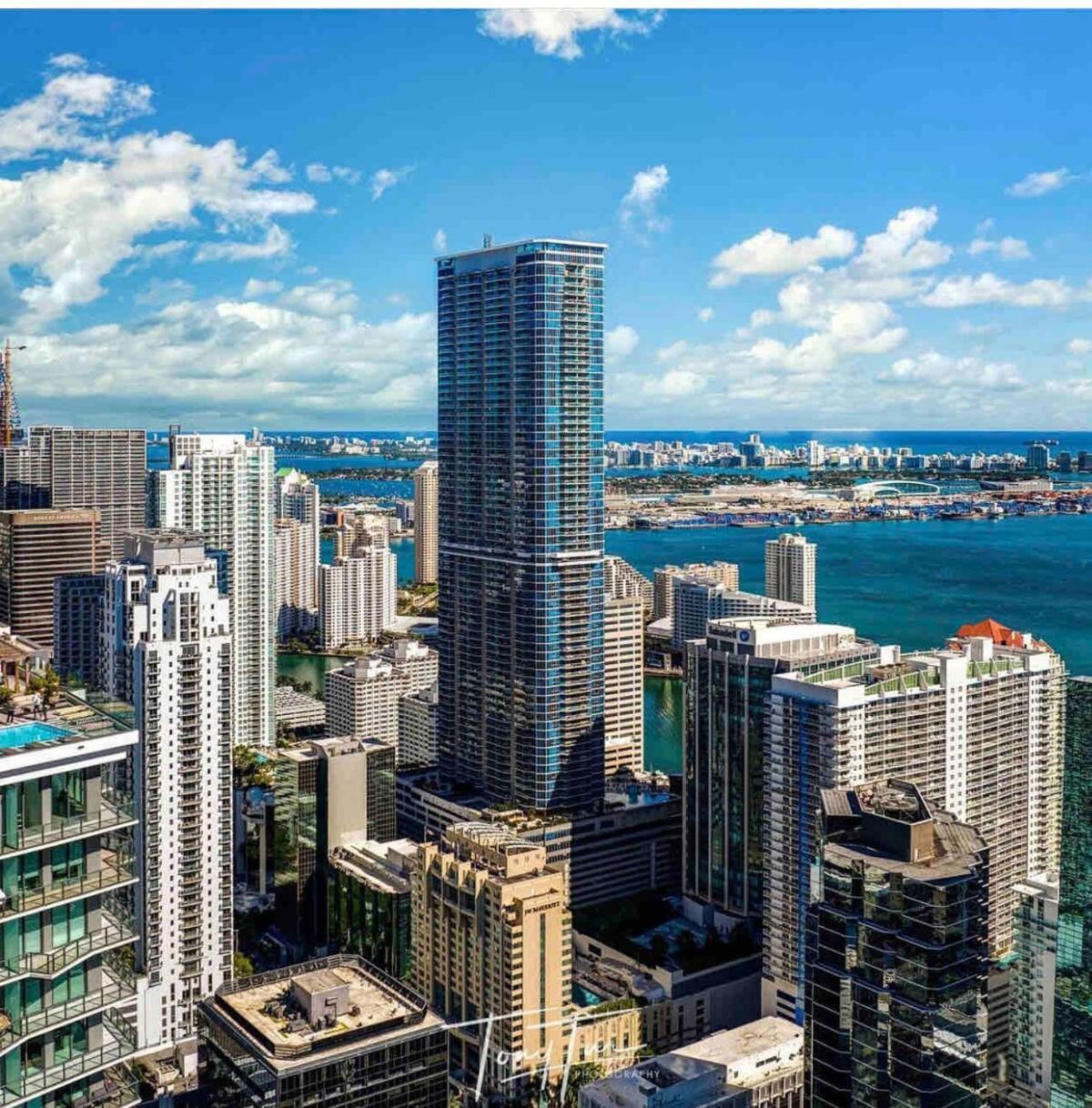 Brickell Center W/city & Bay View + Free Parking! Miami
