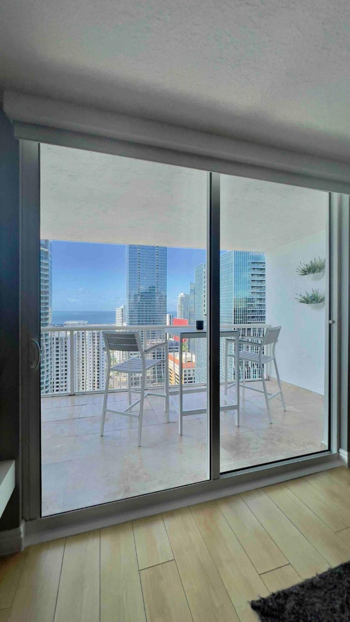 Brickell Center W/city & Bay View + Free Parking! Apartment Miami